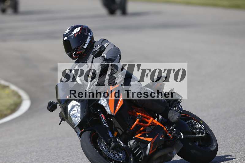 /01 02.04.2026 MAZ ADR/Gruppe rot/unklar